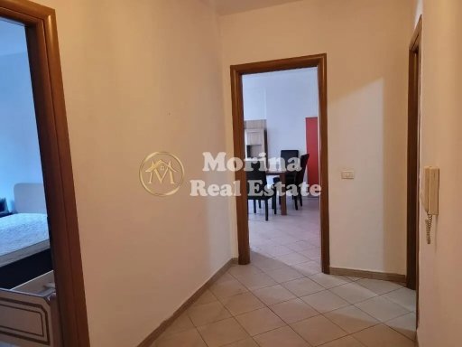 Tirane, jepet me qera apartament 1+1 Kati 6, 76 m² 550 € (Kompleksi Usluga)