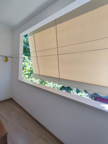 Tirane, jepet me qera apartament 1+1+Ballkon Kati 3, 60 m² 650 € (Rruga Myslym Shyri)