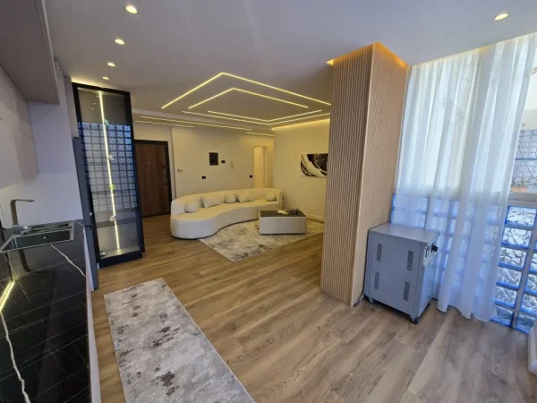 Tirane, shitet apartament 2+1+Aneks+Ballkon Kati 3, 110 m² 325.000 € (Rruga e Kosovareve)