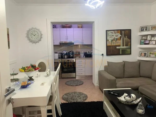 Tirane, shitet Vile 3 Katshe , 214 m² 322.500 € (RRUGA SIRI KODRA)