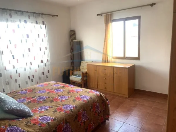 Tirane, shitet Vile 2 Katshe , 130 m² 185.000 € (ISH DOGANA)