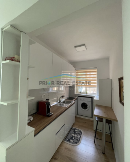 Tirane, jepet me qera apartament 1+1 Kati 0, 60.000ALL (Myslym Shyri)