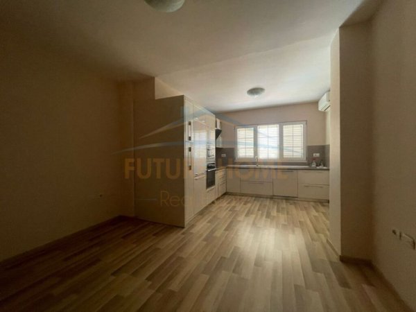 Tirane, shitet Vile 3 Katshe , 166 m² 850.000 € (AKACIA HILLS)