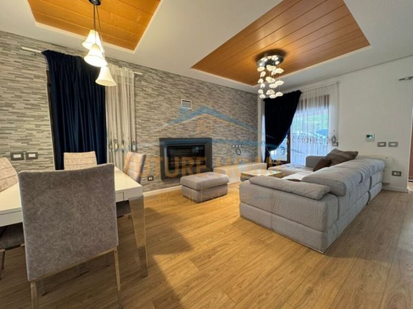Tirane, shitet Vile 3 Katshe , 225 m² 600.000 € (TEG)