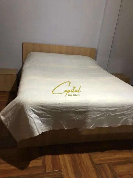 Tirane, jepet me qera apartament 2+1 Kati 3, 110 m² 500 € (VILAT AMERIKANE)