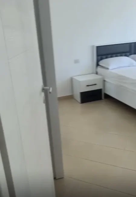 Tirane, jepet me qera apartament 1+1 Kati 1, 80 m² 500 € 