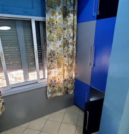 Tirane, jepet me qera apartament 2+1 Kati 2, 80 m² 530 € (Rruga Bardhyl)