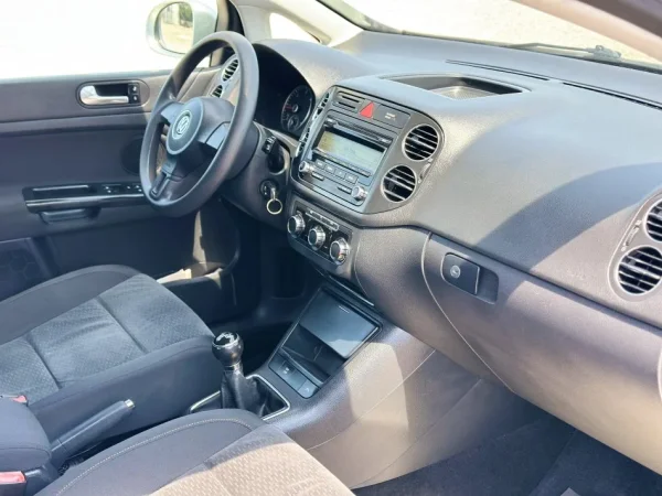 Durres, shitet makine VOLKSWAGEN GOLF VI PLUS Nafte, gri metalizato manuale Klima 213.000 km