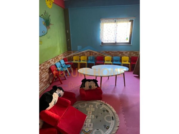 Tirane, shitet Vile 2 Katshe , 148 m² 250.000 € (KOMBINAT)