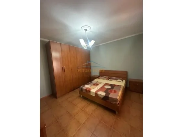 Tirane, shitet Vile 2 Katshe , 198 m² 370.000 € (JORDAN MISJA)