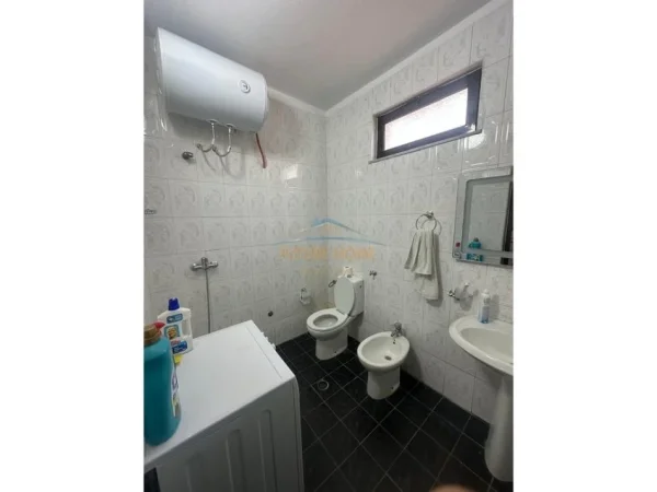 Tirane, shitet Vile 2 Katshe , 198 m² 370.000 € (JORDAN MISJA)