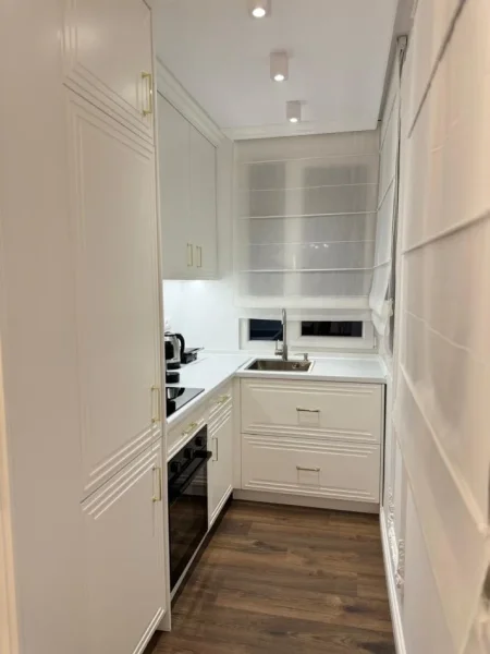 Tirane, jepet me qera apartament 1+1 Kati 9, 75 m² 550 € (ASTIR)