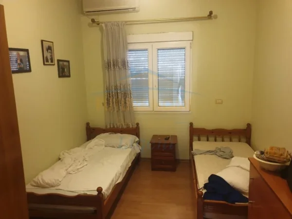 Tirane, shitet Vile 3 Katshe , 413 m² 454.740 € (ALI DEMI)