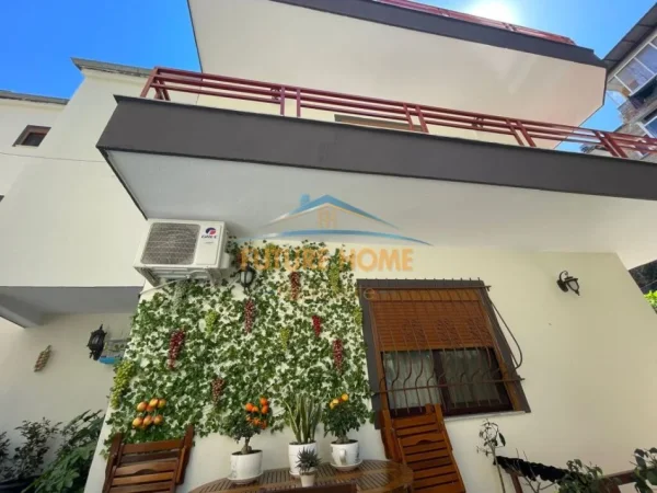 Tirane, shitet Vile 3 Katshe , 438 m² 650.000 € (ISH RESTORANT DURRSI)