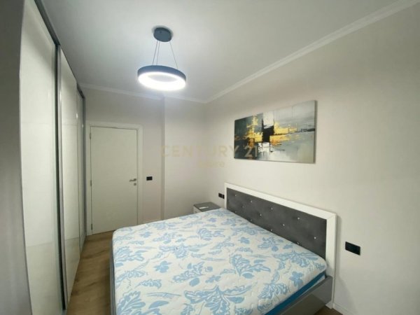Tirane, jepet me qera apartament 1+1+Aneks+Ballkon Kati 5, 82 m² 1.000 € (Rr. Kosovareve)