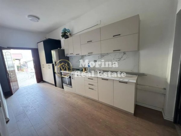 Tirane, jepet me qera apartament 1+1 Kati 1, 65 m² 450 € (Komuna e Parisit)