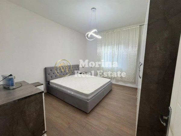 Tirane, jepet me qera apartament 1+1 Kati 1, 65 m² 450 € (Komuna e Parisit)