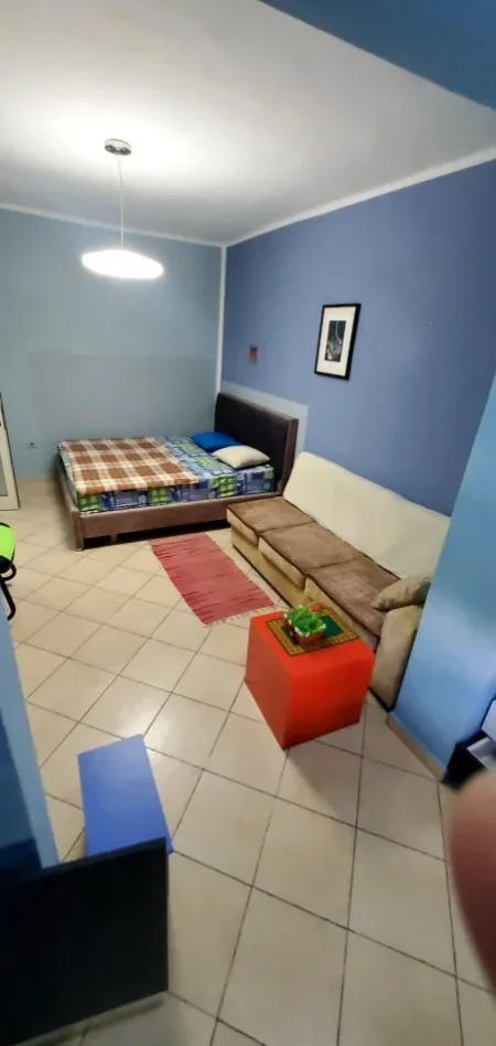 Tirane, jepet me qera apartament 2+1 Kati 2, 80 m² 530 € (Rruga Bardhyl)