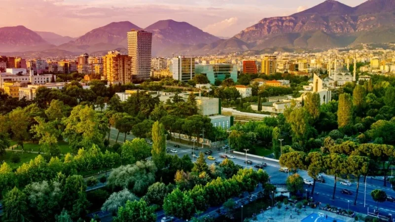 Tirane, shitet apartament 3+1 Kati 1, 101 m² 185.000 € (Vasil Shanto)