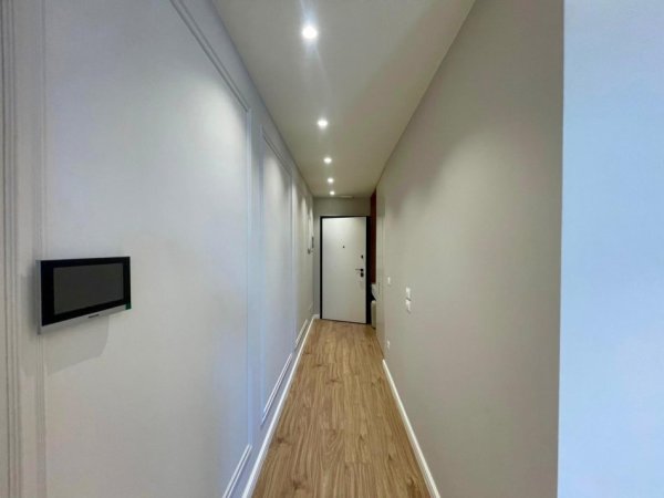 Tirane, jepet me qera apartament 2+1 Kati 11, 130 m² 2.300 € (Liqeni Artificial, Lake View Residence)