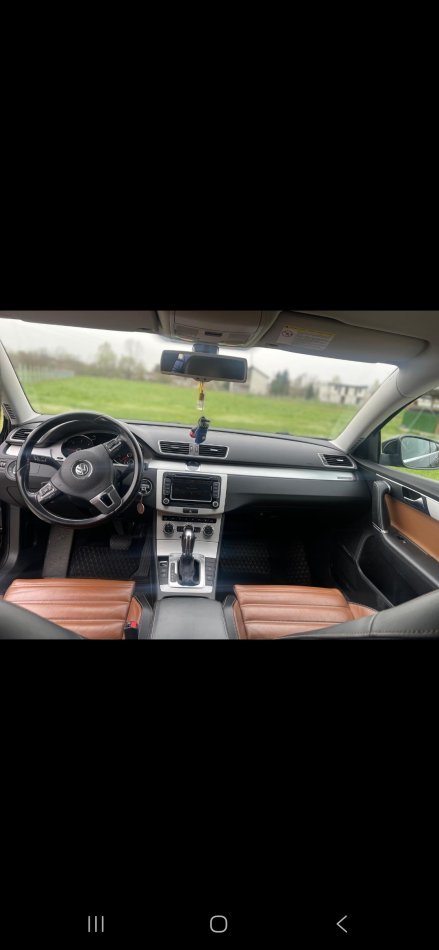 Tirane, shes makine me portobagazh Volkswagen Passat Nafte, e zeze automatik 6.700 €