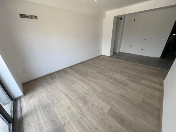 Shqiperi, shitet apartament 2+1 Kati 3, 92 m² 176.000 € (Kodra e diellit)