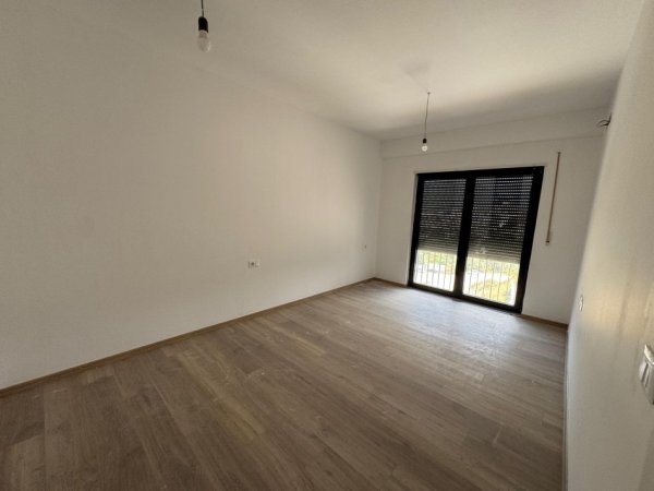 Shqiperi, shitet apartament 2+1 Kati 3, 92 m² 176.000 € (Kodra e diellit)