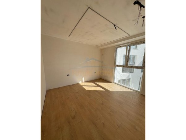 Tirane, shitet apartament 1+1+Aneks+Ballkon Kati 7, 71 m² 114.240 € (BULEVARDI MIGJENI)