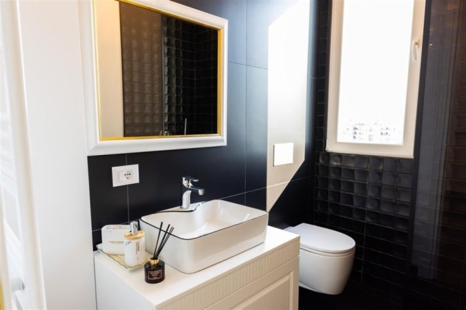 Tirane, jepet me qera apartament 1+1+Ballkon Kati 9, 65 m² 500 € (Astir, prane Vila L)