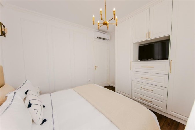 Tirane, jepet me qera apartament 1+1+Ballkon Kati 9, 75 m² 550 € (Astir, prane Vila l)