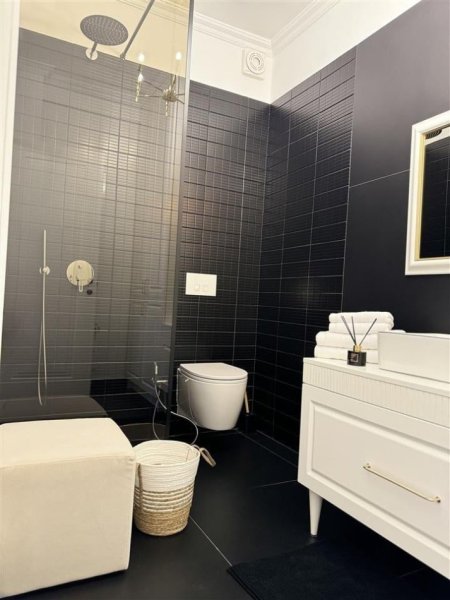 Tirane, jepet me qera apartament 1+1+Ballkon Kati 9, 75 m² 550 € (Astir, prane Vila l)