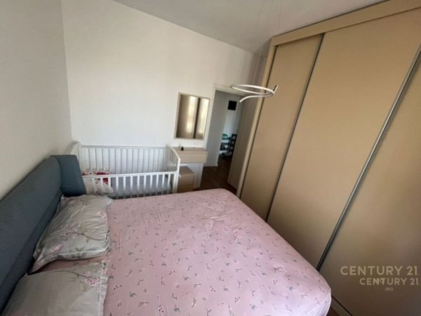 Tirane, jepet me qera apartament 2+1+Aneks+Ballkon Kati 10, 87 m² 550 € (Tek Grand Galeri)