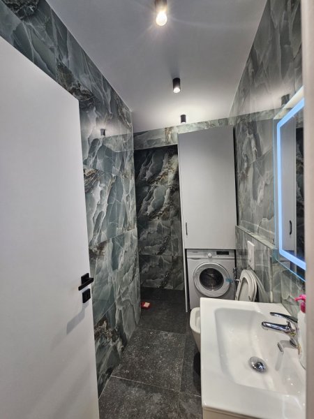 Tirane, shes apartament 1+1+Aneks+Ballkon Kati 1, 55 m² 99.000 € (Rrapo hekali)