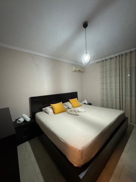 Tirane, jepet me qera apartament 2+1+Ballkon Kati 5, 80 m² 35.000 € (Xhamia e Tabakeve)