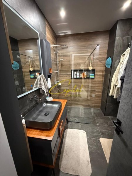 Tirane, shitet apartament 2+1+2  Kati 5, 140 m² 650.000 € ( Lake View )