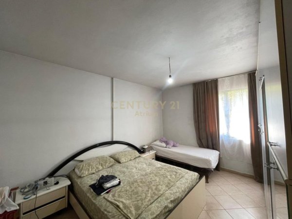 Tirane, jepet me qera apartament 2+1 Kati 2, 90 m² 600 € (Ali Demi)