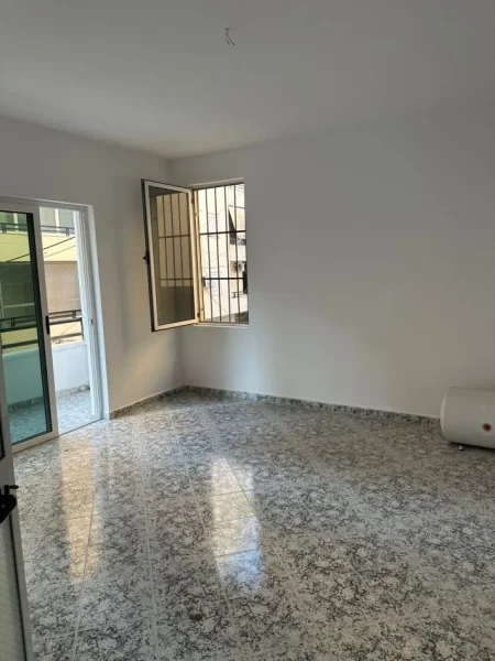 Durres, shitet apartament 2+1+Ballkon Kati 2, 84 m² 104.000 € (Iliria, Lagjia 13)