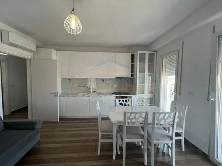 Tirane, jepet me qera apartament 2+1 Kati 9, 85 m² 500 € 