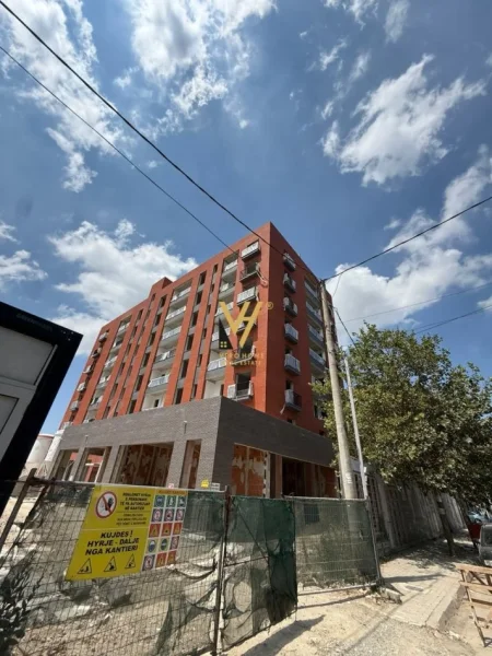 Tirane, shitet apartament 1+1+Ballkon Kati 1, 60 m² 63.000 € (KAMEZ)