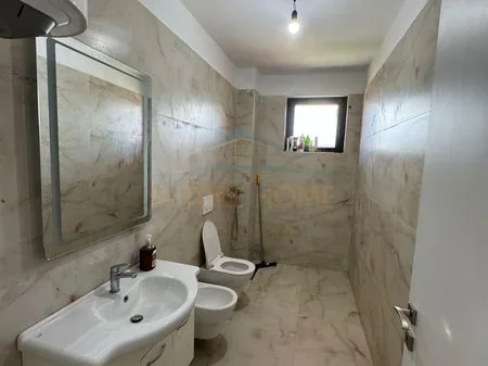 Tirane, shitet apartament 2+1 Kati 6, 108 m² 17.300.000 € 