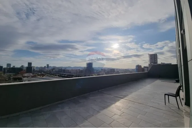 Tirane, jepet me qera zyre , 394 m² 3.000 € 