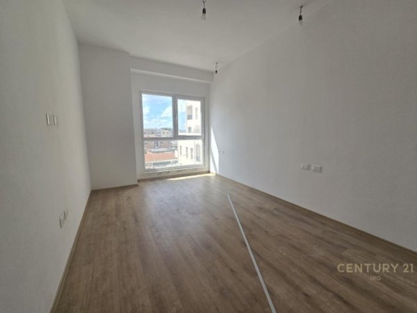Tirane, shitet apartament 2+1 Kati 3, 117 m² 187.000 € (Kompleksin Aura)