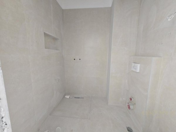 Tirane, shitet apartament 2+1 Kati 3, 117 m² 187.000 € (Kompleksin Aura)