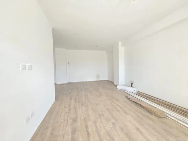 Tirane, shitet apartament 2+1 Kati 3, 117 m² 187.000 € (Kompleksin Aura)