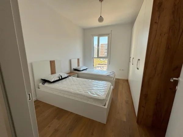 Tirane, jepet me qera apartament 2+1 Kati 6, 850 € 