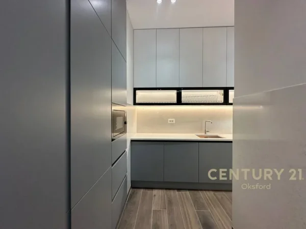 Tirane, jepet me qera apartament 2+1 Kati 7, 134 m² 1.500 € (Kompleksi Deliorgji)