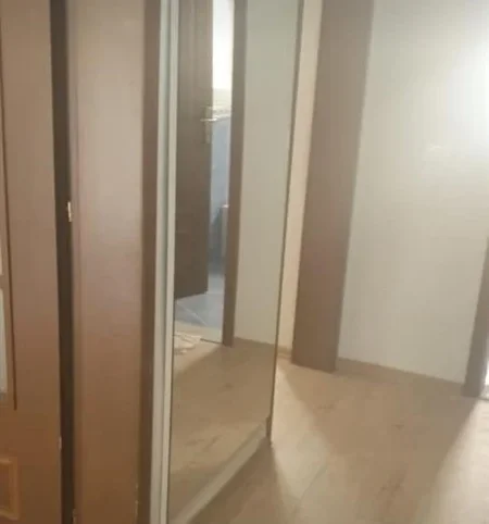 Tirane, jepet me qera apartament 1+1 Kati 2, 60 m² 710 € (rruga ismail qemali)
