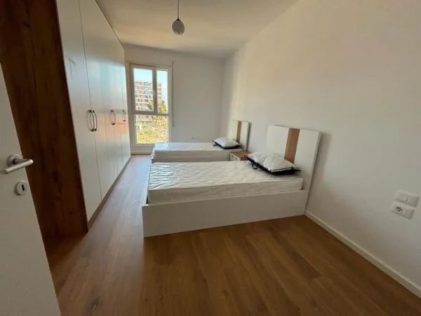Tirane, jepet me qera apartament 2+1 Kati 7, 850 € 