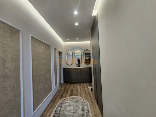 Tirane, shitet apartament 2+1+Ballkon Kati 7, 95 m² 170.000 € 