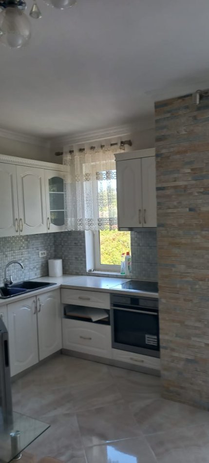 Tirane, jepet me qera apartament 1+1 Kati 5, 58 m² 380 € (rruga muhamet deliu)